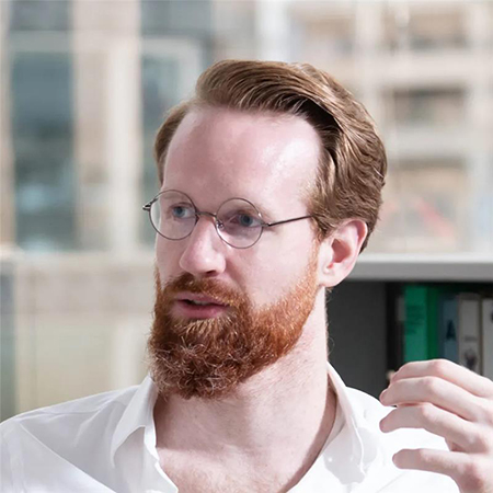 ネイト・シュリラ