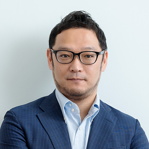 講師