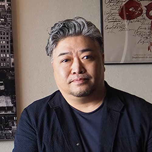 講師