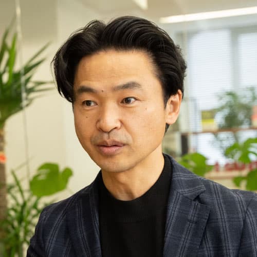 講師