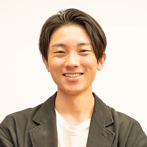 講師